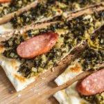 Flammkuchen mit Grünkohl
