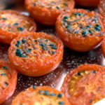 Grilltomaten Salat - Tomatensalat mit gegrillten Tomaten
