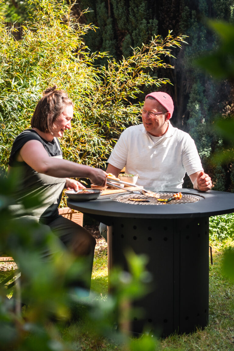 Feuertisch und Kohlegrill - rund von Meateor